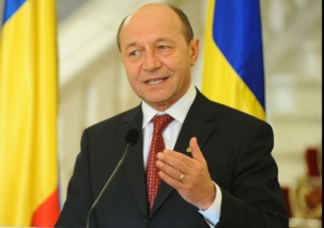 Basescu retrimite Parlamentului legea referitoare la pensionarea personalului aeronautic