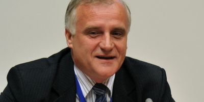 Reprezentantul NATO la Moscova: Mingea se afla acum in terenul Rusiei