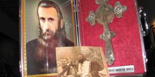 Crucea parintelui Arsenie Boca, gasita dupa 68 de ani. Obiectul din argint aparea in mana sa, dar disparea din fata gardienilor