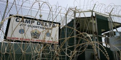 Zece detinuti de la Guantanamo urmeaza sa fie transferati catre tari din Orientul Mijlociu
