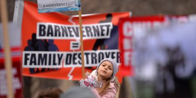 Protest in Capitala pentru familia de romani ai carei copii au fost luati de autoritatile norvegiene