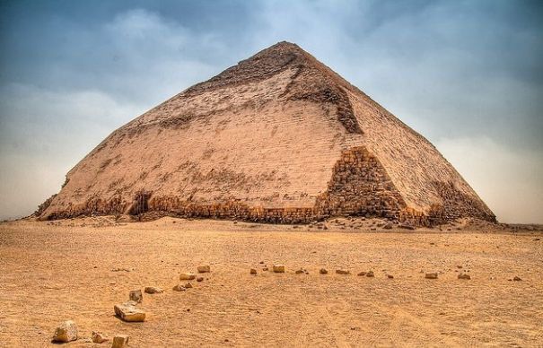 Cercetatorii DEZVALUIE misterul piramidelor. Imaginile create folosind PARTICULE COSMICE arata TUNELE SECRETE din interiorul minunilor antice | VIDEO