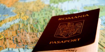 The Times: Mii de imigranti ilegali au intrat in Marea Britanie, folosind pasapoarte romanesti false