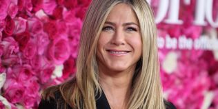 Reactia vedetelor la editorialul dur al actritei Jennifer Aniston: Piers Morgan sugereaza ca este ipocrita
