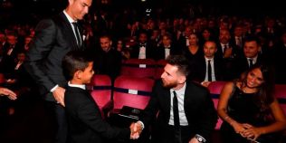 Messi sau Ronaldo? FIFA a anuntat care este cel mai bun fotbalist din 2017 si cum arata echipa ideala a acestui an
