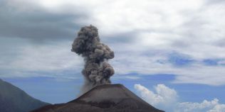 Cele mai puternice eruptii vulcanice din istorie. Sute de mii de oameni au murit de-a lungul timpului ingropati in lava