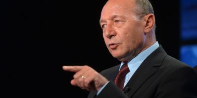 PMP, decimat. Doi senatori au plecat la PSD. Traian Basescu ramane fara grup la Senat